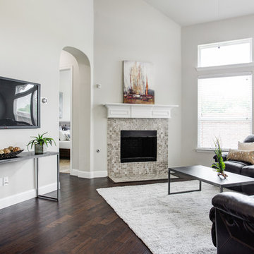 Combo Staging using Staging Dallas inventory, some homeowner furniture
