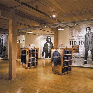 Levi Strauss & Co. Valencia Street Store, 1998