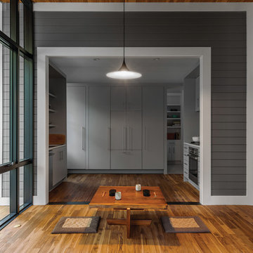Dining Trot / Kitchen