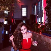 E Zhu's photo