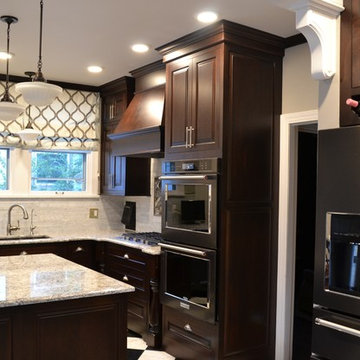 Traditional Colonial Kitchen