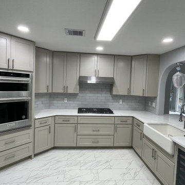 Contemporary Kitchen Remodeling in Cypress, TX