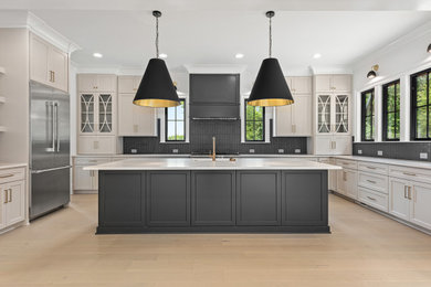 Elegant kitchen photo in Charlotte
