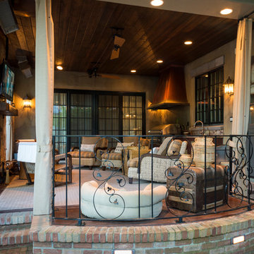 Outdoor Family Room & Kitchen