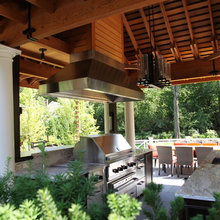 Outdoor Kitchen