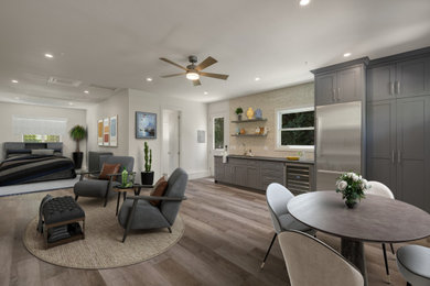 Home design - mid-sized craftsman home design idea in San Francisco