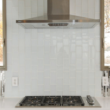 Contrasting Contemporary Kitchen Remodel