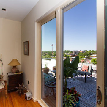 Urban Penthouse & Roof Deck
