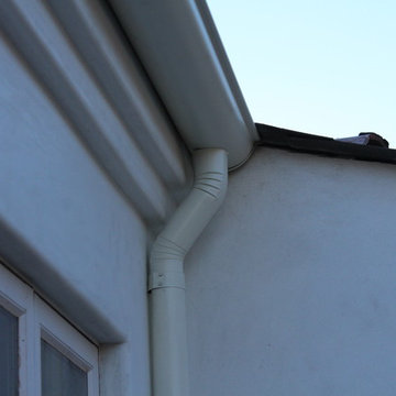 Half Round Rain Gutters in Encino California