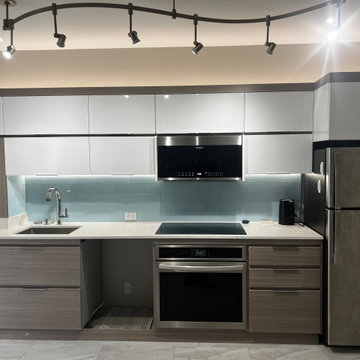 Kitchen Remodeling Done in a Two-Tone Color