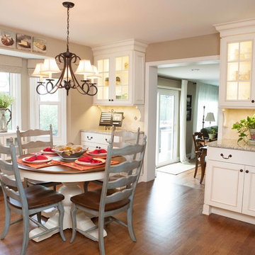 Italian Contemporary Kitchen in Hoffman Estates