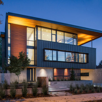 Colonial Heights Residence