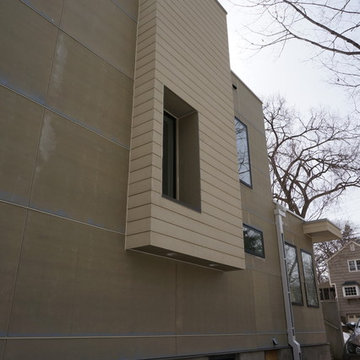 Sunlit Urban Empty Nester home