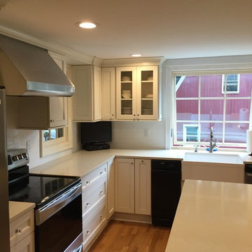 Woodbury Modern Country Kitchen