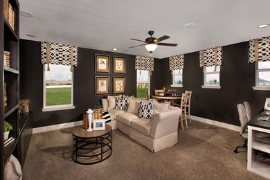 Island style family room photo in Tampa