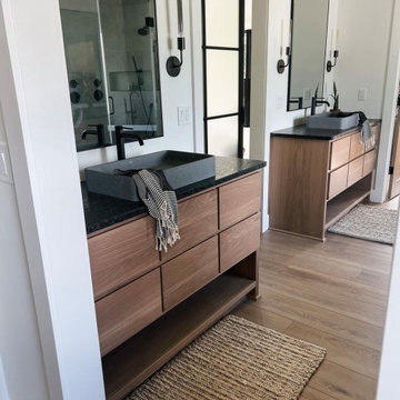 Courtier Collection | Camarilla Oak