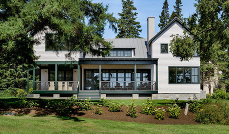 Houzz Tour: Warm Modern Style on the Coast of Maine