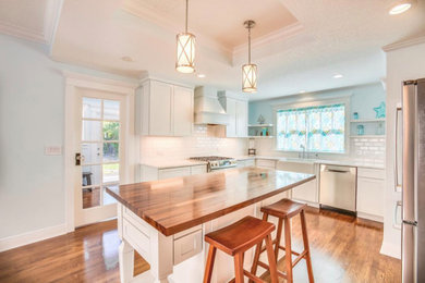 Beach style kitchen photo in Miami