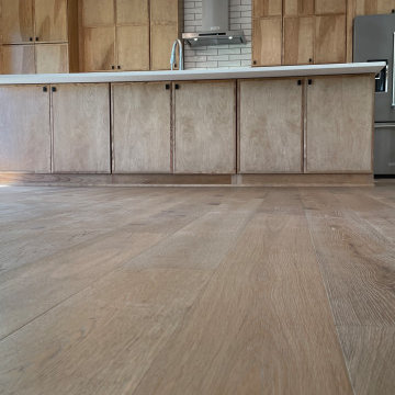Skinny Shaker Door Kitchen in Birch Pecan Stain