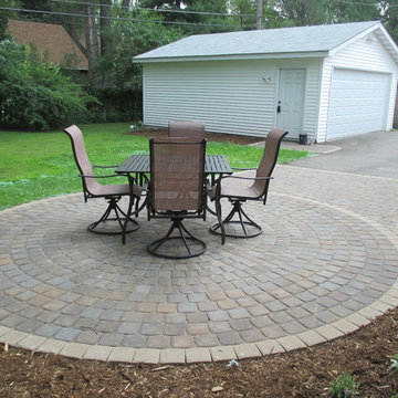 Anchor Kingston Circle Patio