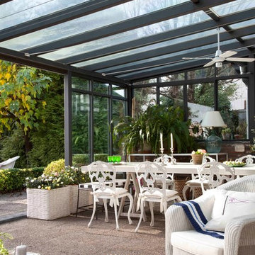 Vista interior del cenador de verano