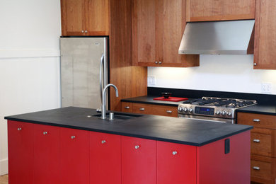 Inspiration for a kitchen remodel in San Francisco