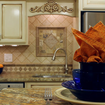 Chesley Knoll - Apartment Kitchen
