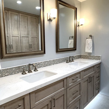 Alamo Family Bathroom