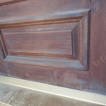 Doors, Lakes of Parkway, customer is selling house