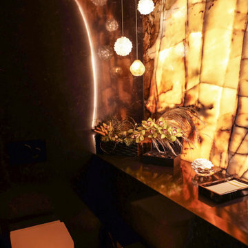 Leghorn Powder room