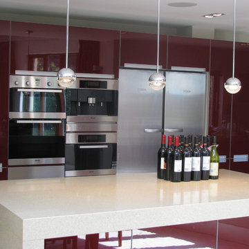 HI TECH KITCHEN