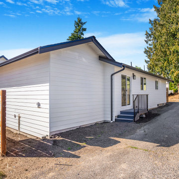 Rear Entry Steps with Cedar Fence and Side Drive – Snohomish Farmhouse Unit 2