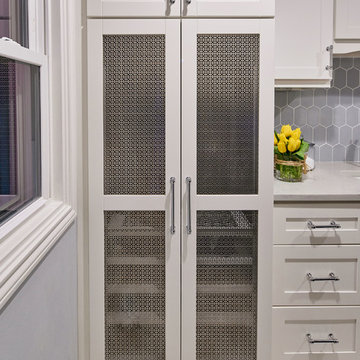 Alamo Heights Kitchen, Butler's Pantry & Laundry Remodel