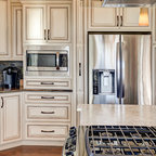 New Kitchen in Historic Downtown Charleston, SC Townhouse - Traditional