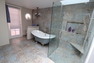 Bathroom - traditional bathroom idea in Los Angeles