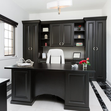 Black & White Office