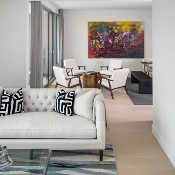 A Youthful Contemporary Condo in River Oaks