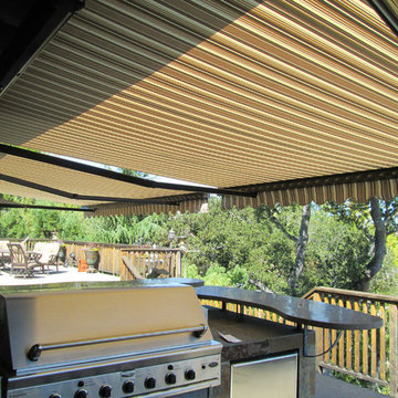 Retractable Awnings - Outdoor Kitchens