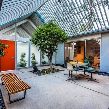 Staging Eichler House