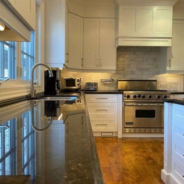 Oakville Lakeside Traditional Kitchen Makeover