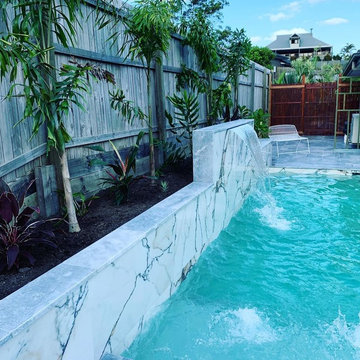 Pool Feature Tiles and Surrounds by Diversity Tiling