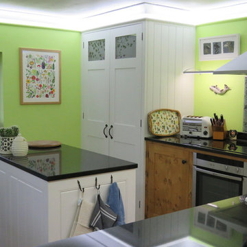 English pippy oak kitchen