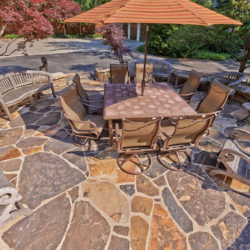 Wet-Laid Irregular Flagstone Patio