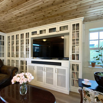 Renfrew Vintage Farmhouse