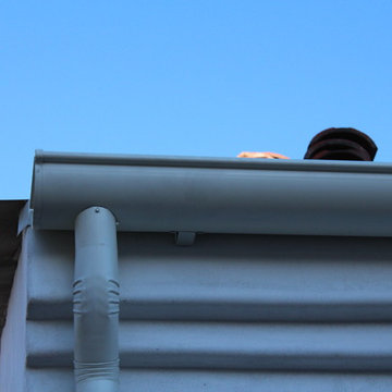 Half Round Rain Gutters in Encino California