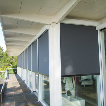 Sun Screens - Solar Powered