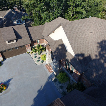 Spring Hill - TAMKO Heritage shingles in Weathered Wood