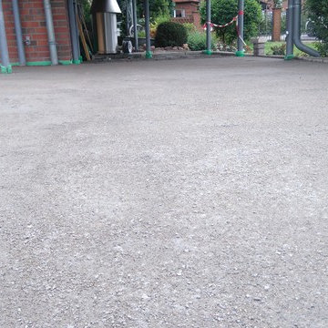 Keramikfliesen für eine Terrasse verlegen von GreenFairway e.K.