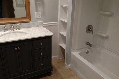 Example of a transitional bathroom design in San Diego
