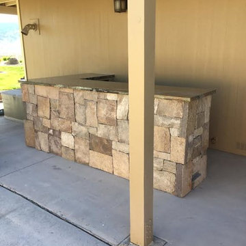 Backyard Bar & BBQ